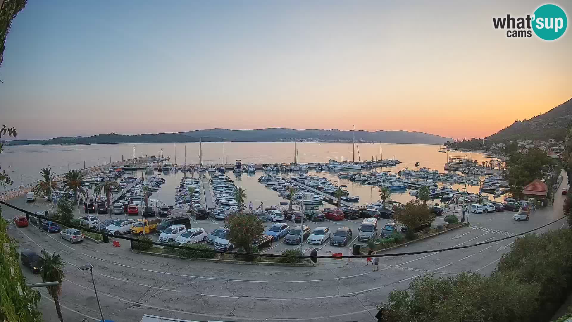 Web kamera Orebić Riva – Trajekt za Korčulu uživo