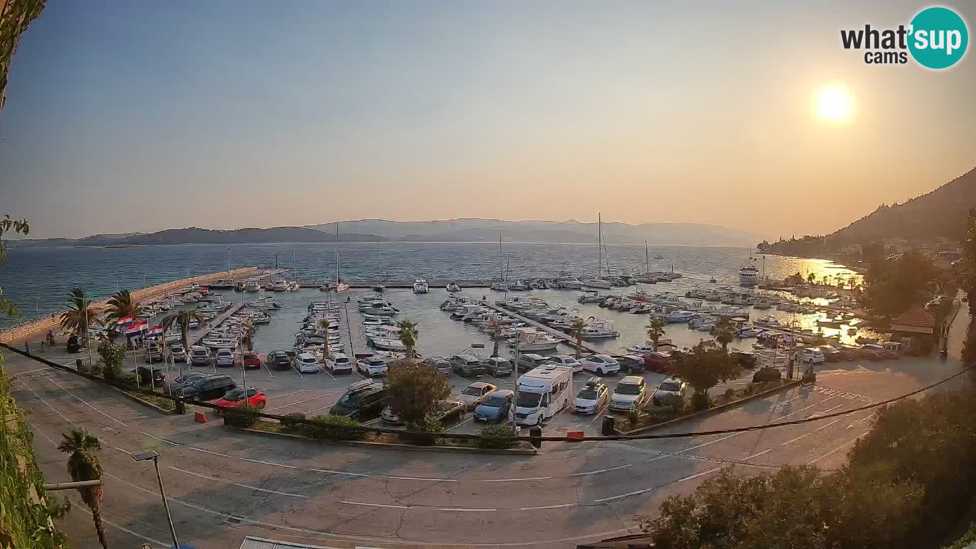 Web kamera Orebić Riva – Trajekt za Korčulu uživo