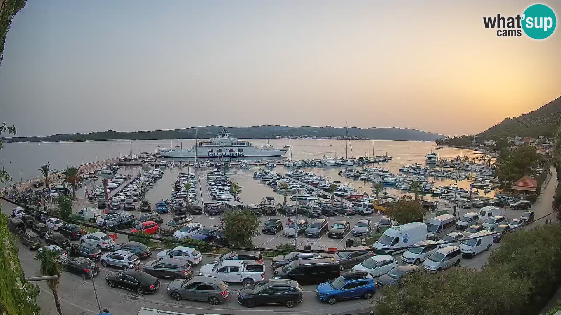 Spletna kamera Orebić Riva – Trajekt za Korčulo v živo