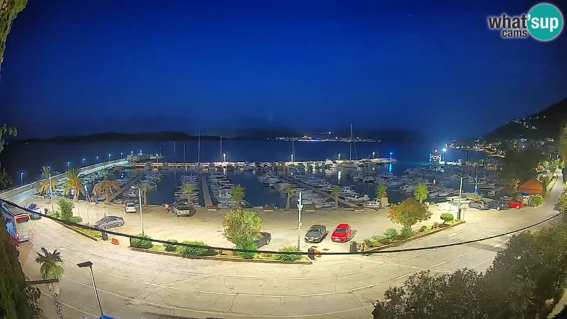 Web kamera Orebić Riva – Trajekt za Korčulu uživo