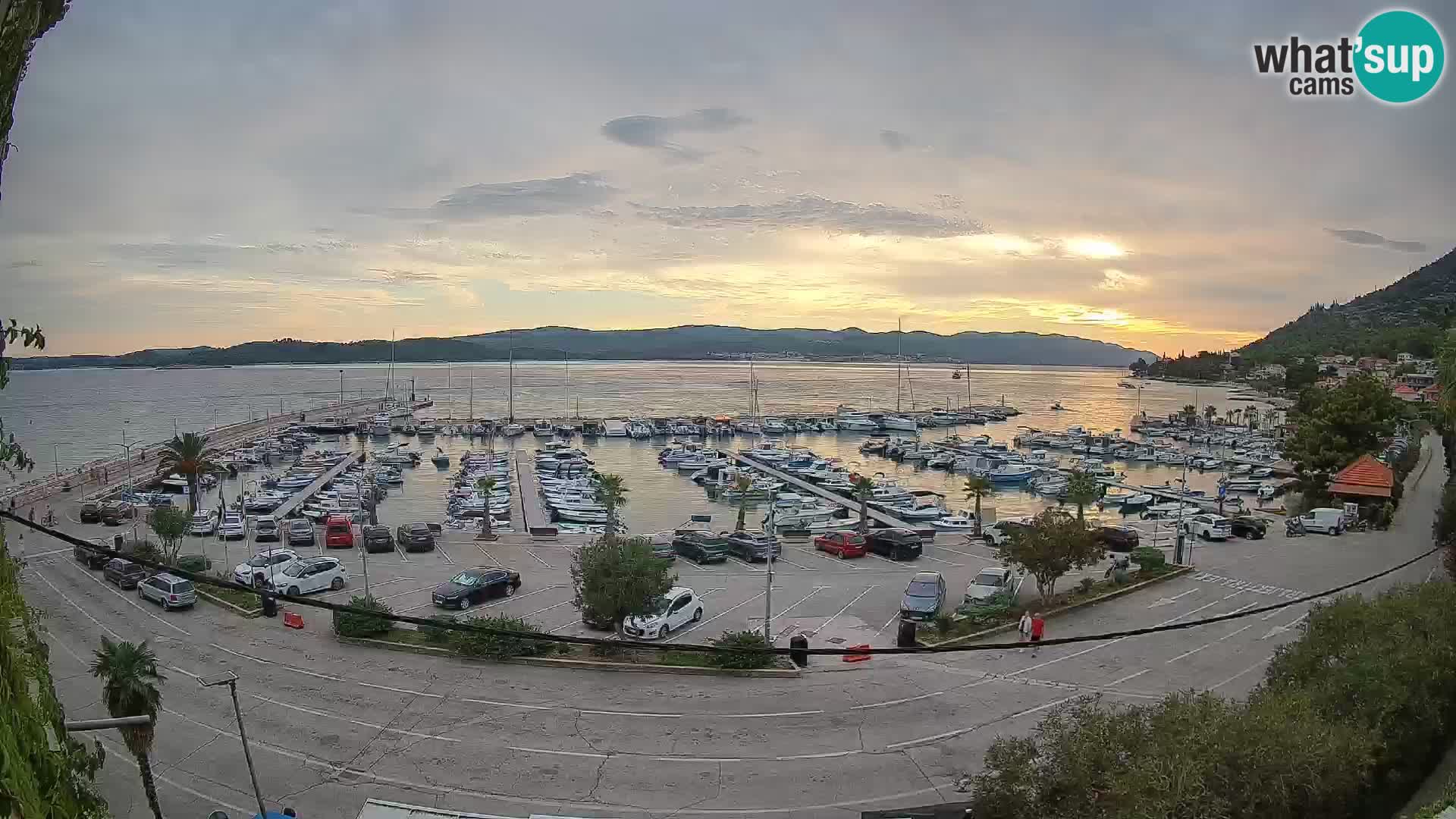 Web kamera Orebić Riva – Trajekt za Korčulu uživo