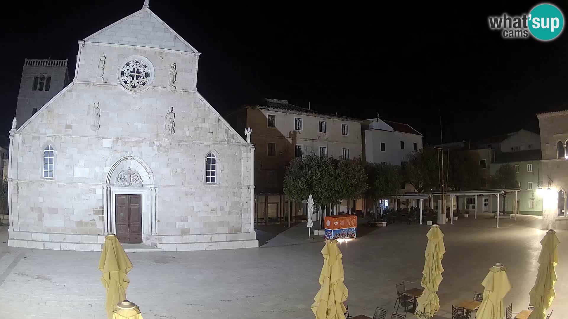 Pag live cam – Place principale et église de Sainte-Marie