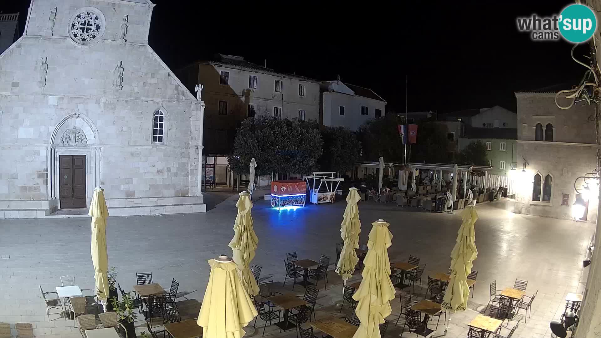 Pag livecam – piazza principale e la basilica di Santa María