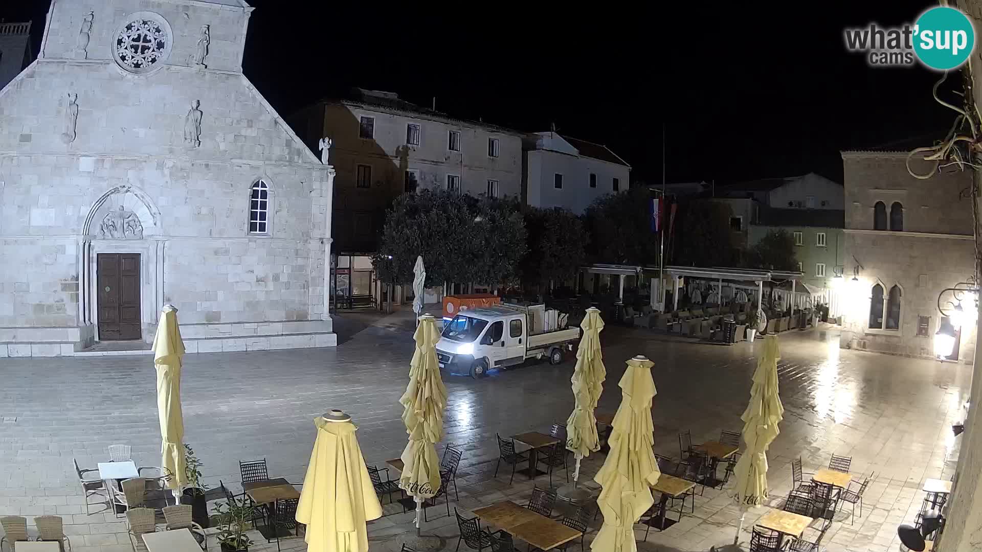 Pag live cam – Place principale et église de Sainte-Marie