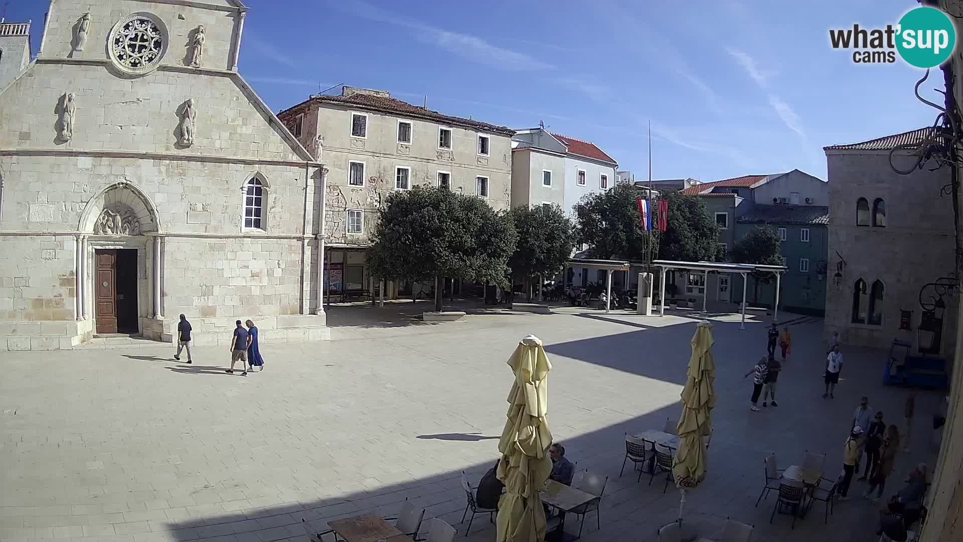 Pag livecam – piazza principale e la basilica di Santa María