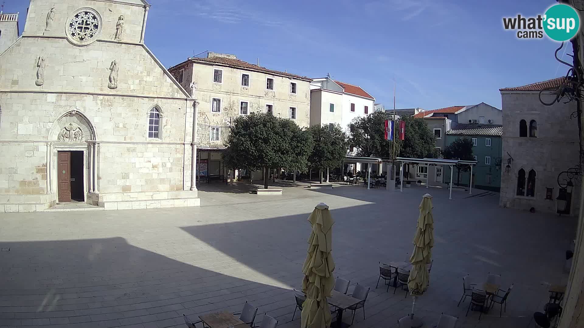 Pag livecam – piazza principale e la basilica di Santa María