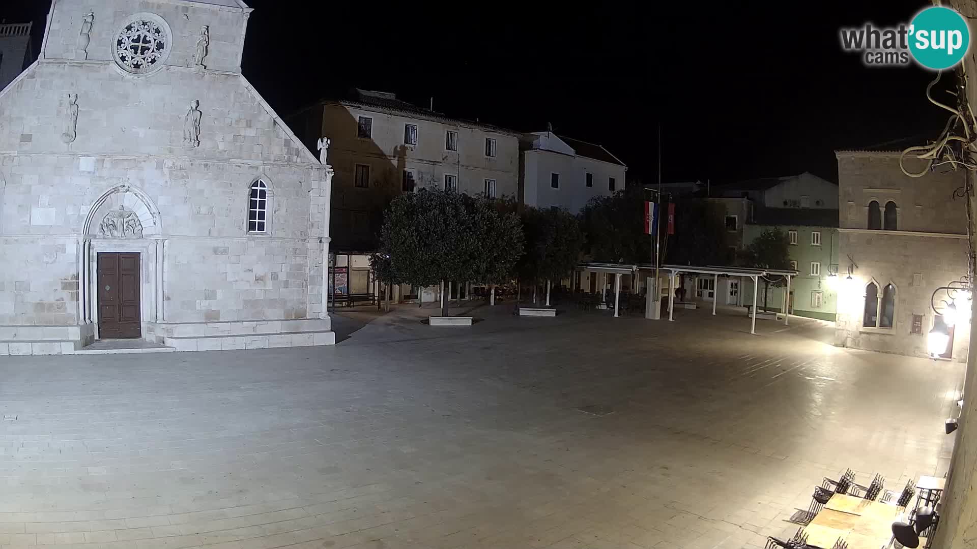 Pag live cam – Place principale et église de Sainte-Marie