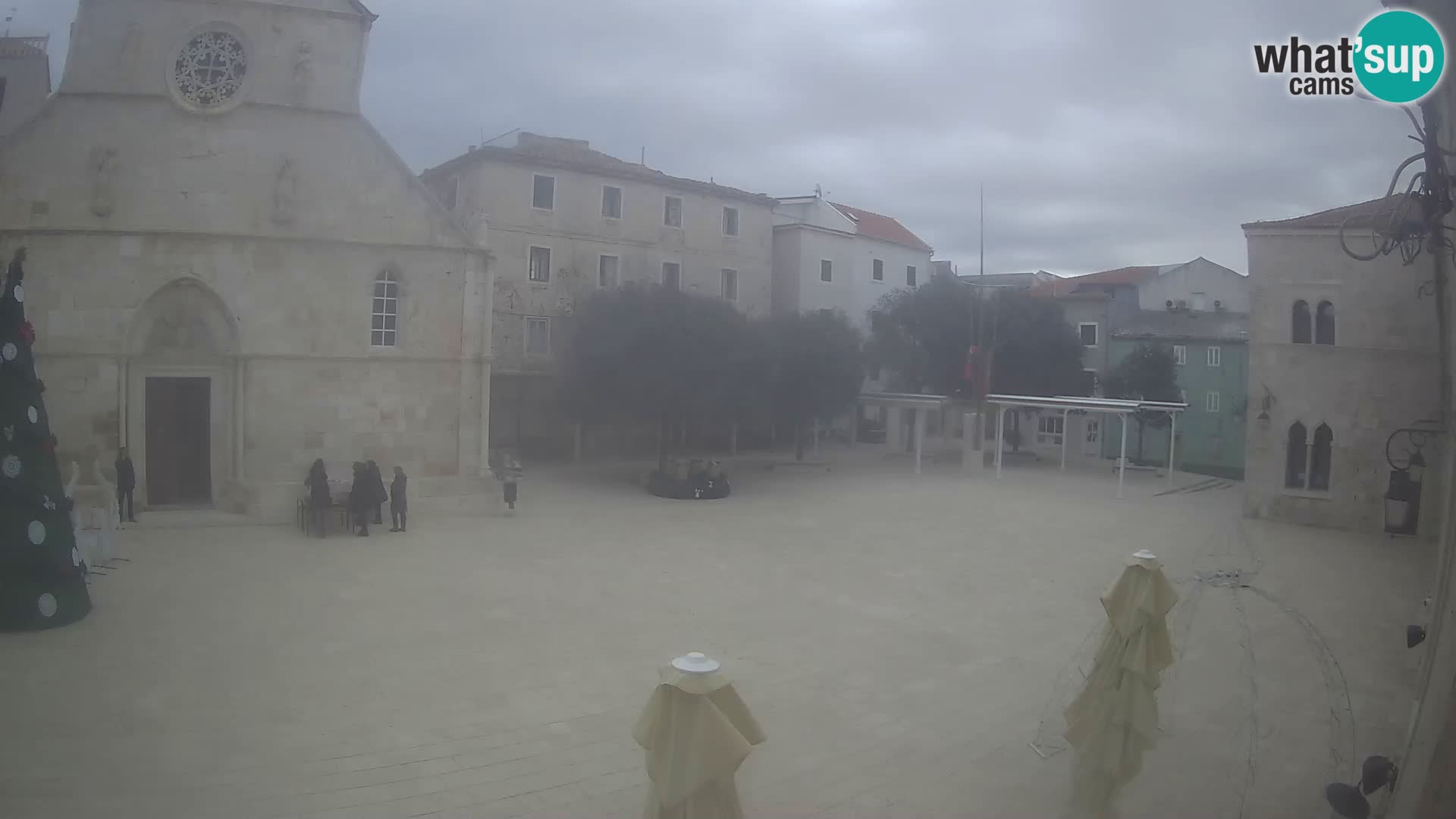 Pag camera en vivo – Plaza principal y la Iglesia de Santa María