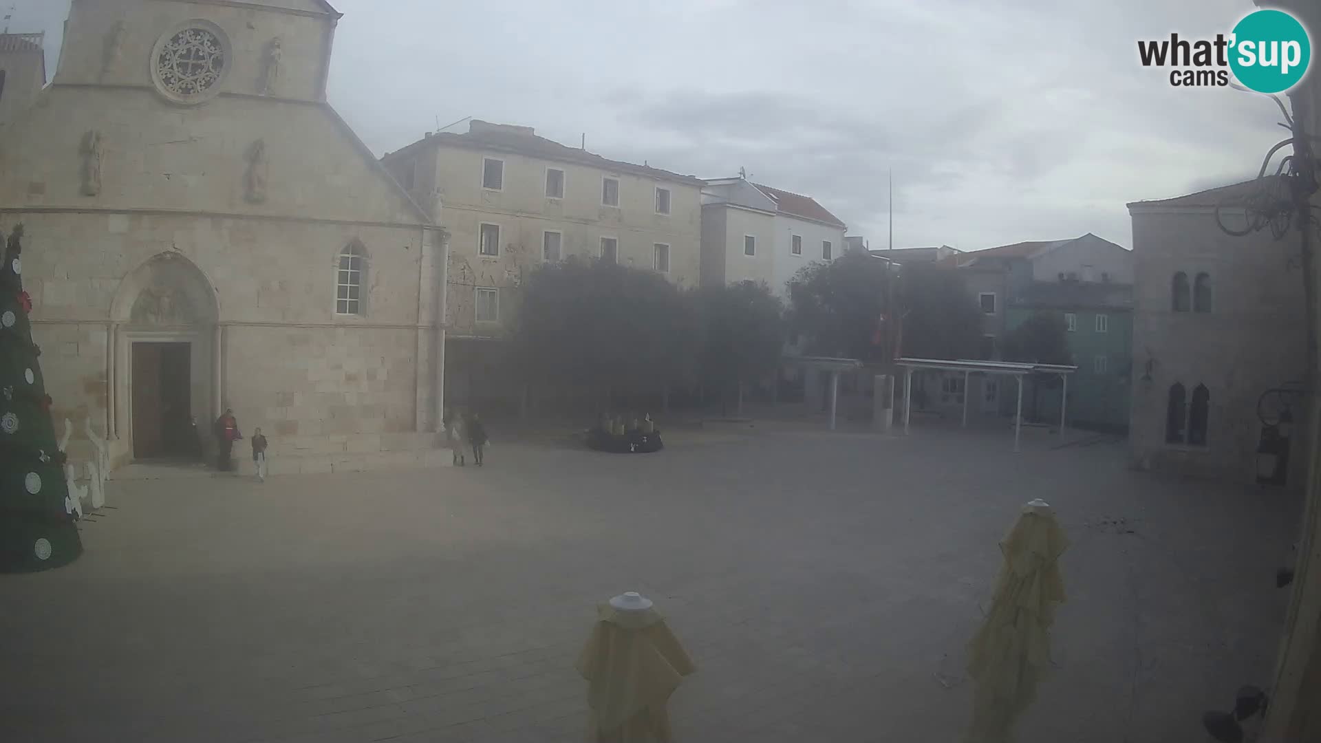 Pag camera en vivo – Plaza principal y la Iglesia de Santa María