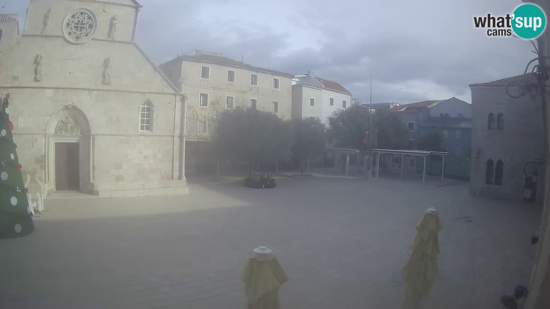 Pag camera en vivo – Plaza principal y la Iglesia de Santa María