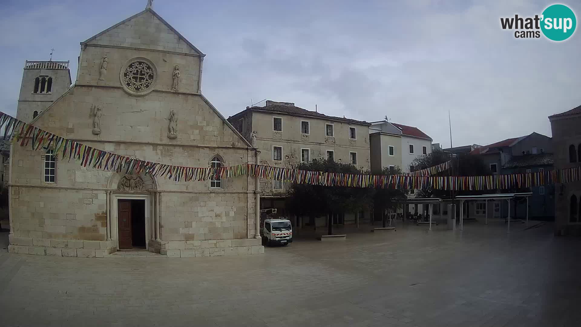 Pag camera en vivo – Plaza principal y la Iglesia de Santa María