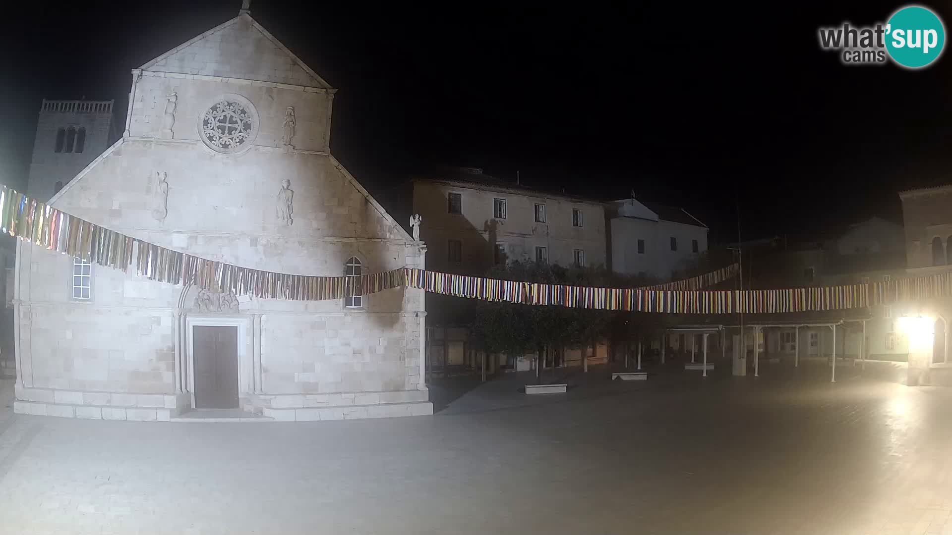 Pag live cam – Place principale et église de Sainte-Marie