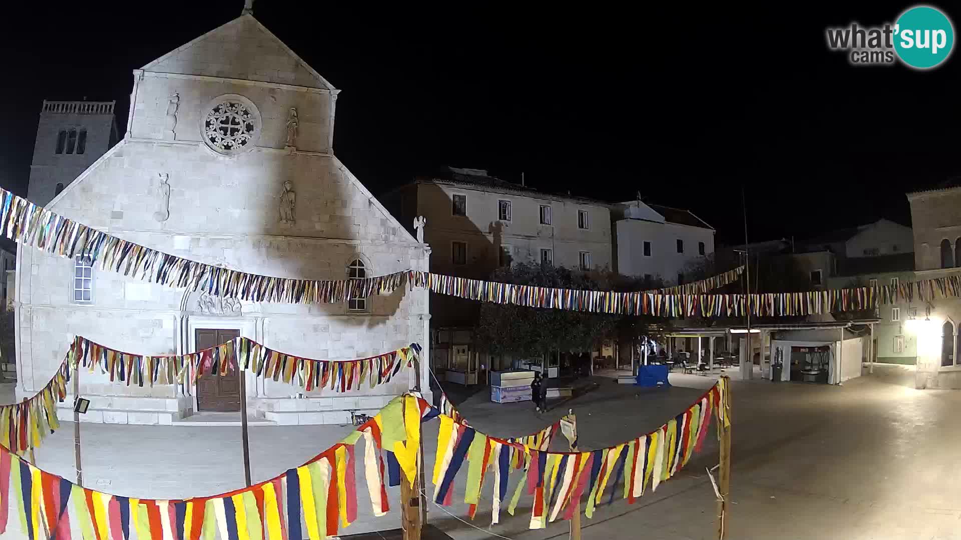 Pag live cam – Place principale et église de Sainte-Marie