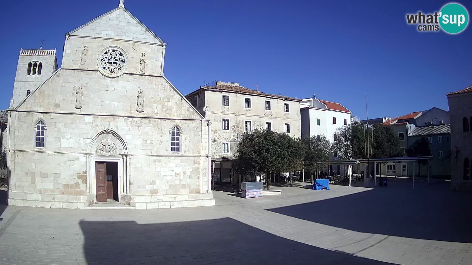 Pag live cam – Place principale et église de Sainte-Marie