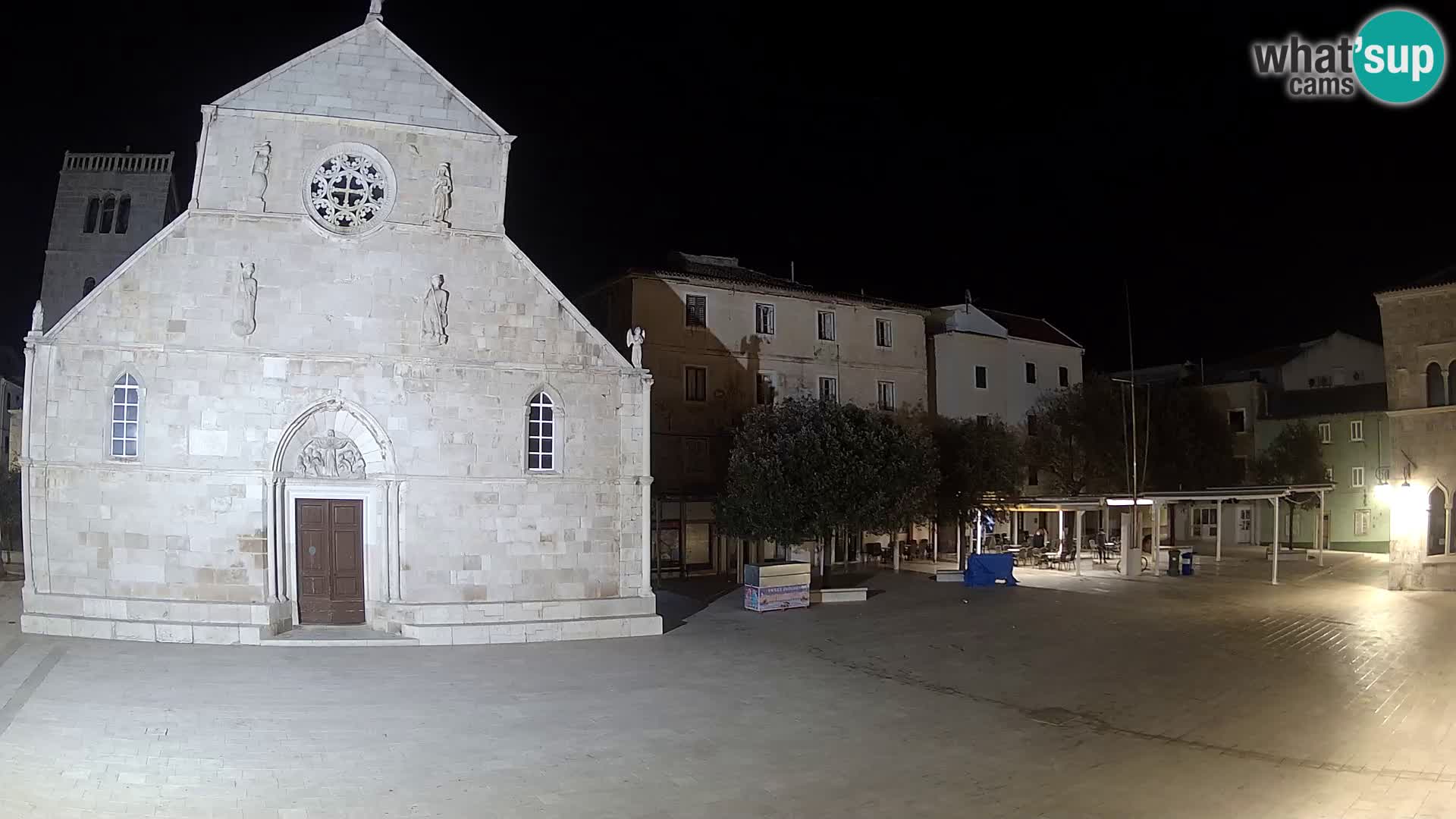 Pag live cam – Place principale et église de Sainte-Marie