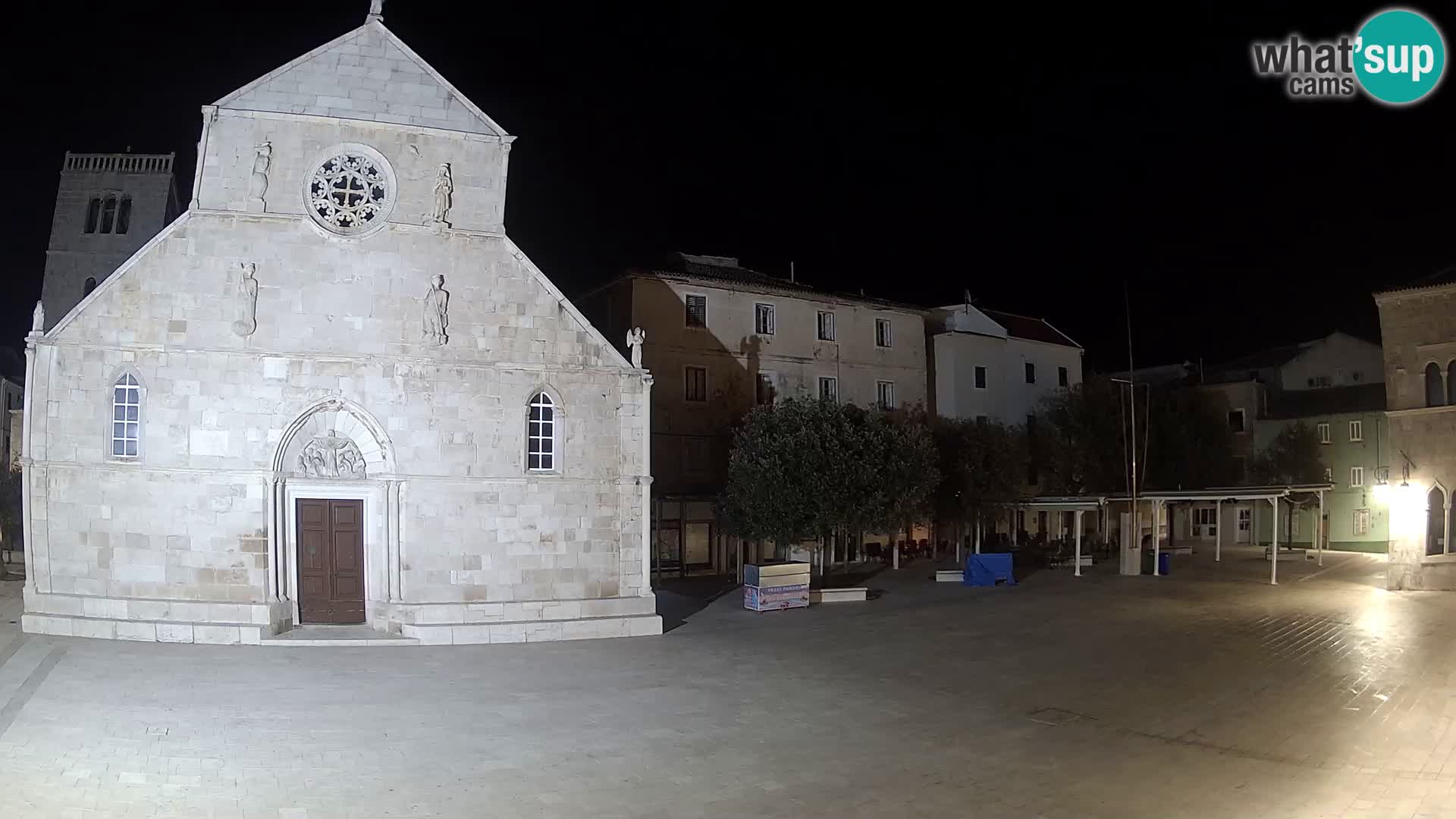 Pag live cam – Place principale et église de Sainte-Marie