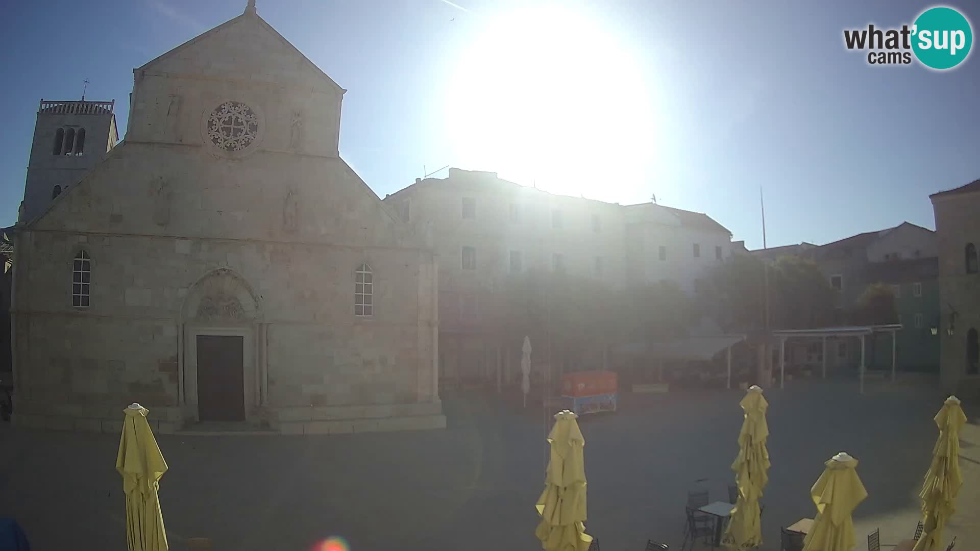 Pag live cam – Place principale et église de Sainte-Marie