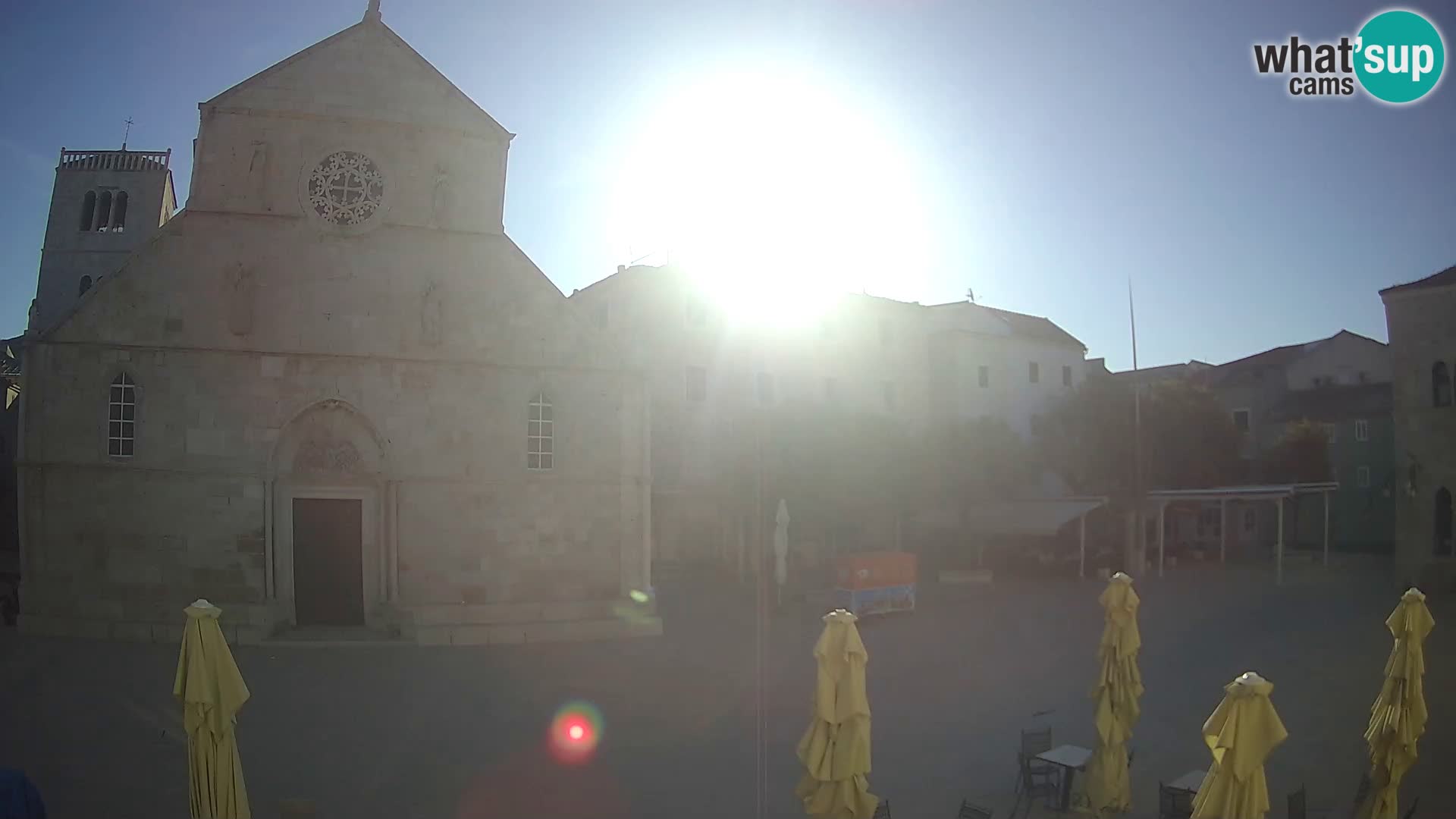 Pag livecam – piazza principale e la basilica di Santa María