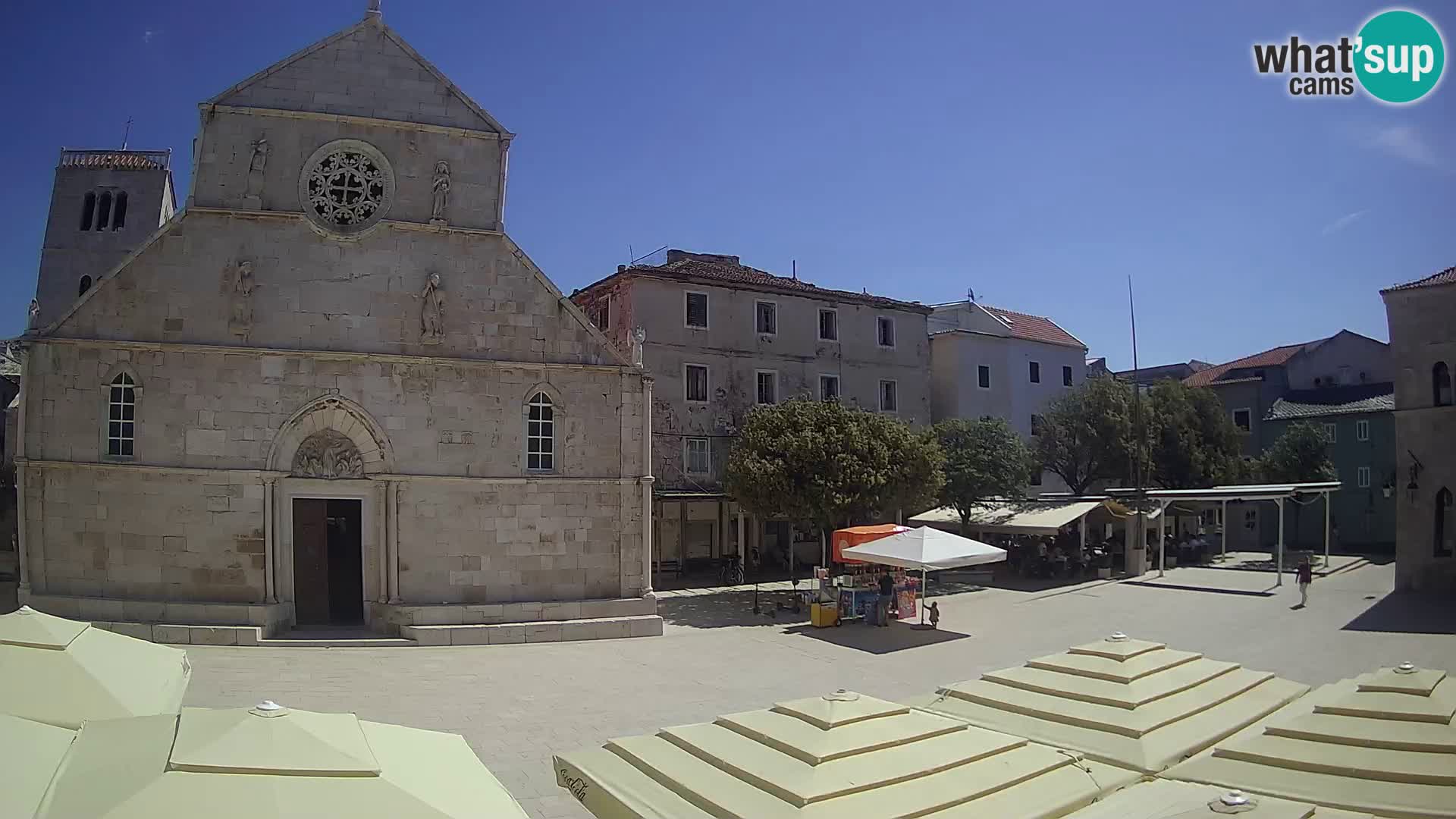 Pag livecam – piazza principale e la basilica di Santa María