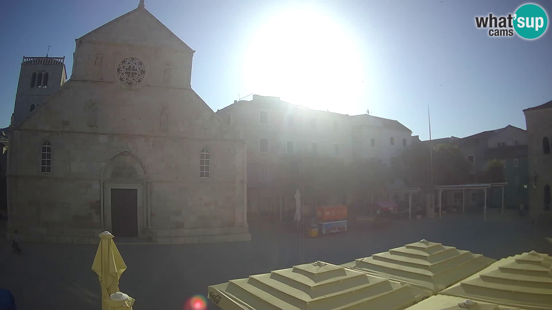 Pag livecam – piazza principale e la basilica di Santa María