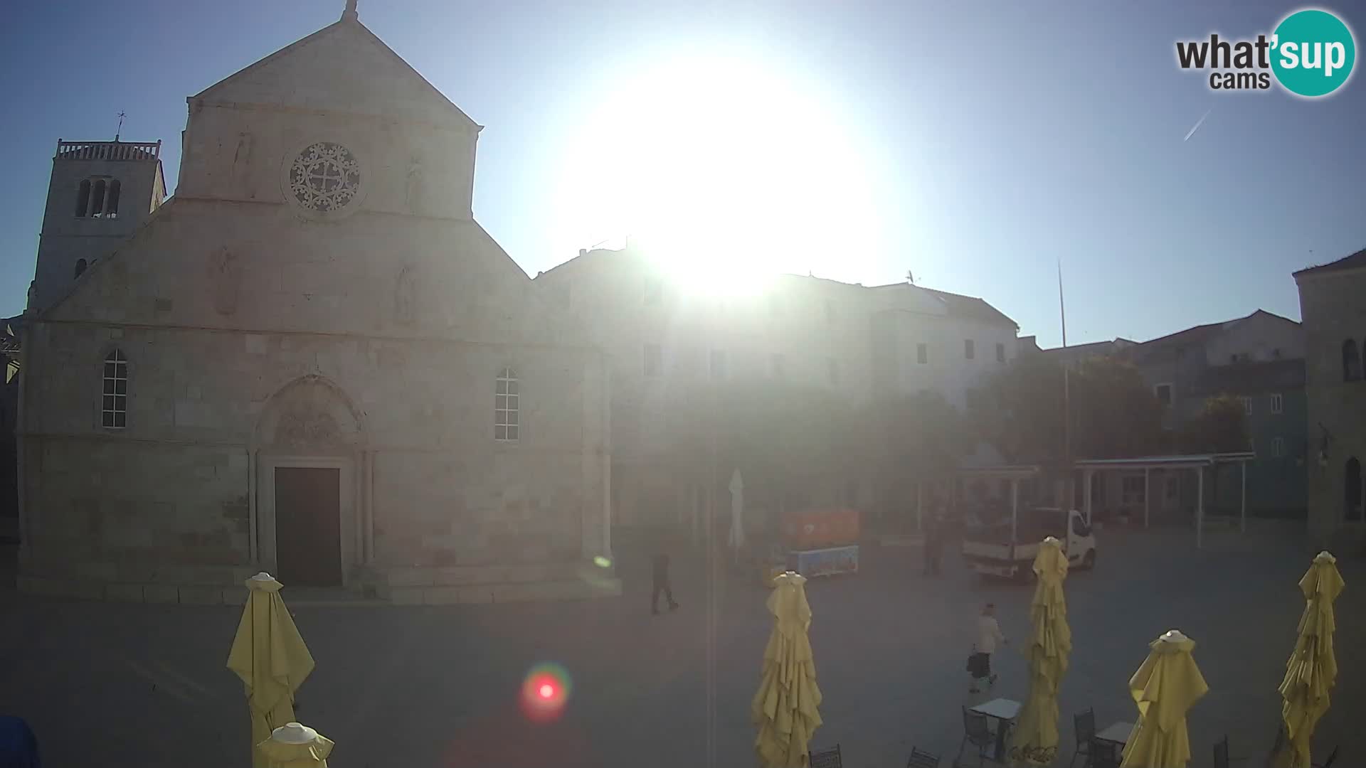 Pag livecam – piazza principale e la basilica di Santa María