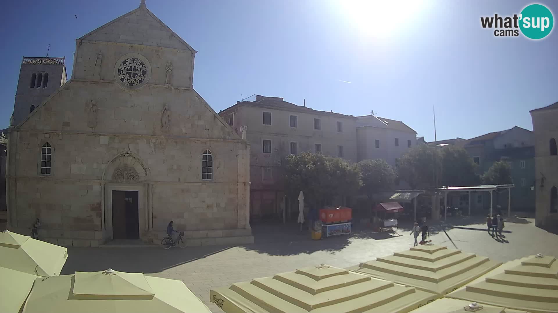 Pag livecam – piazza principale e la basilica di Santa María
