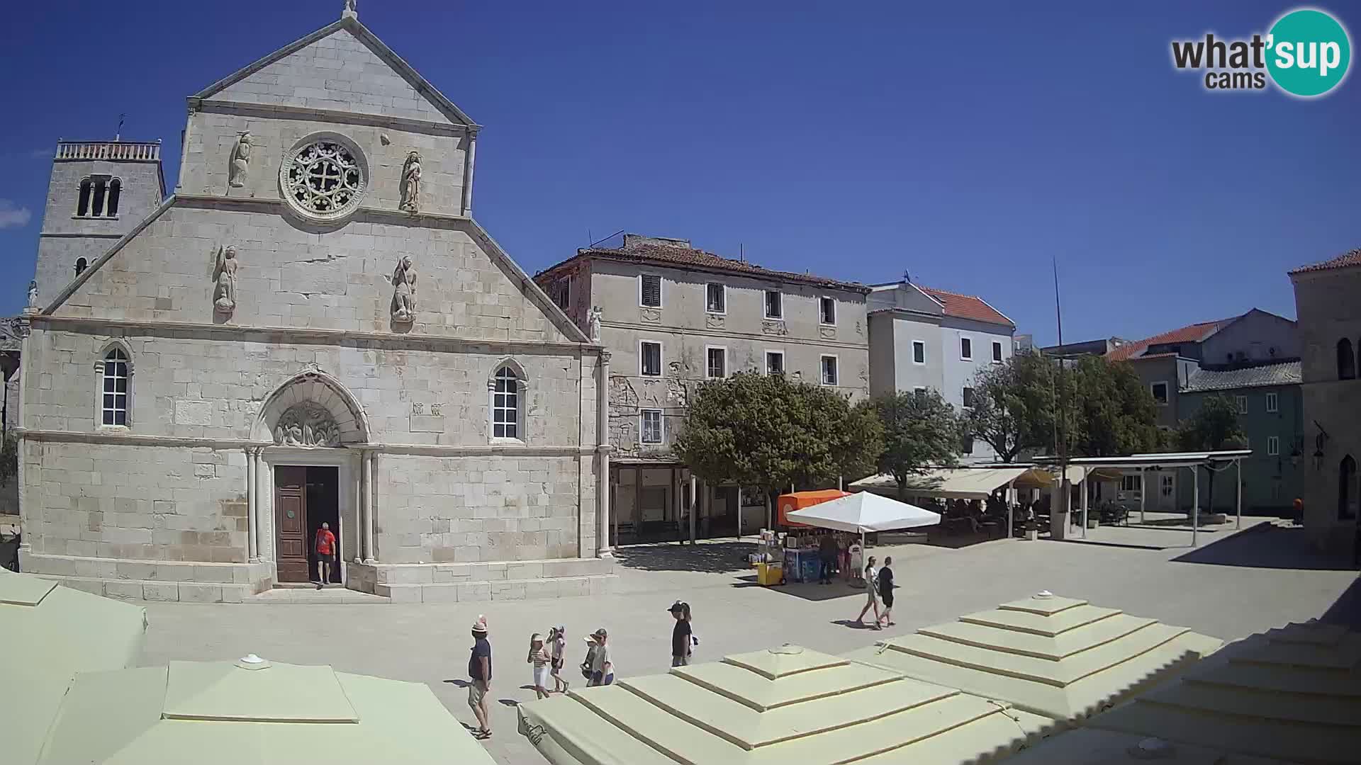 Pag live cam – Place principale et église de Sainte-Marie