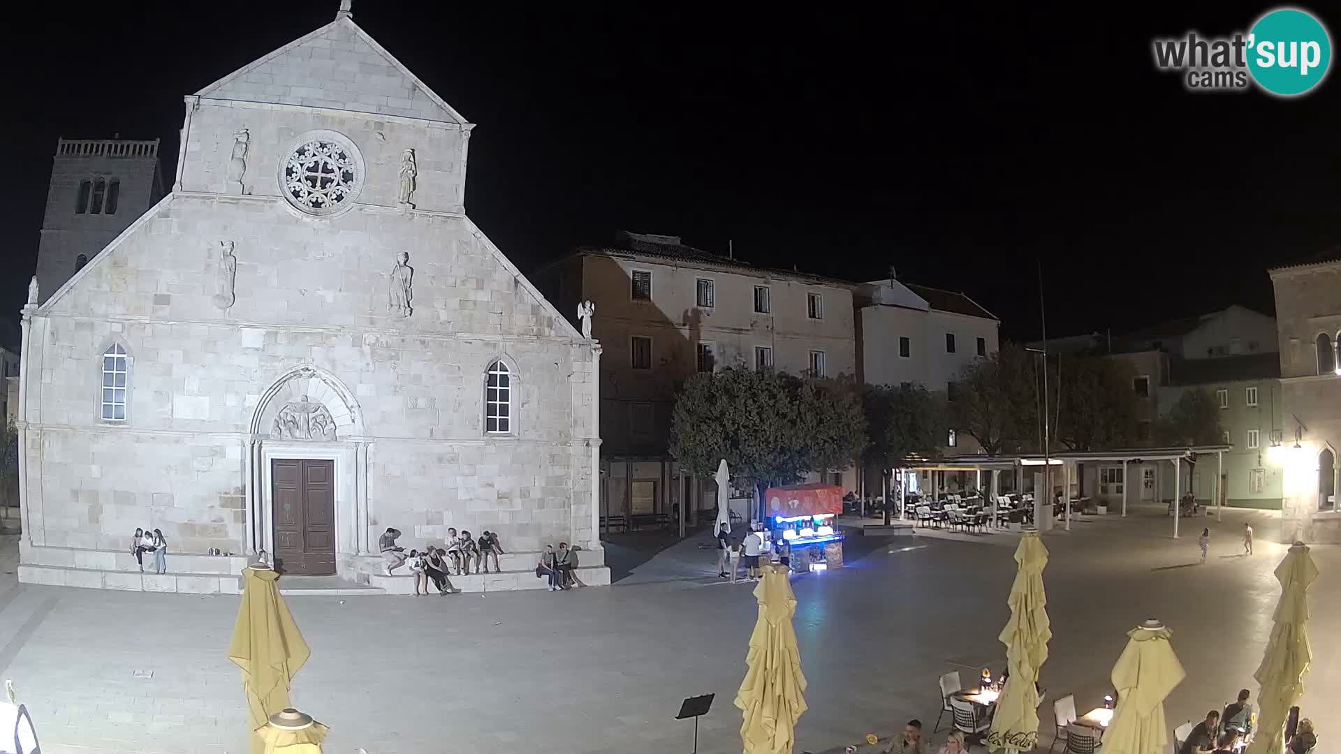Pag livecam – piazza principale e la basilica di Santa María
