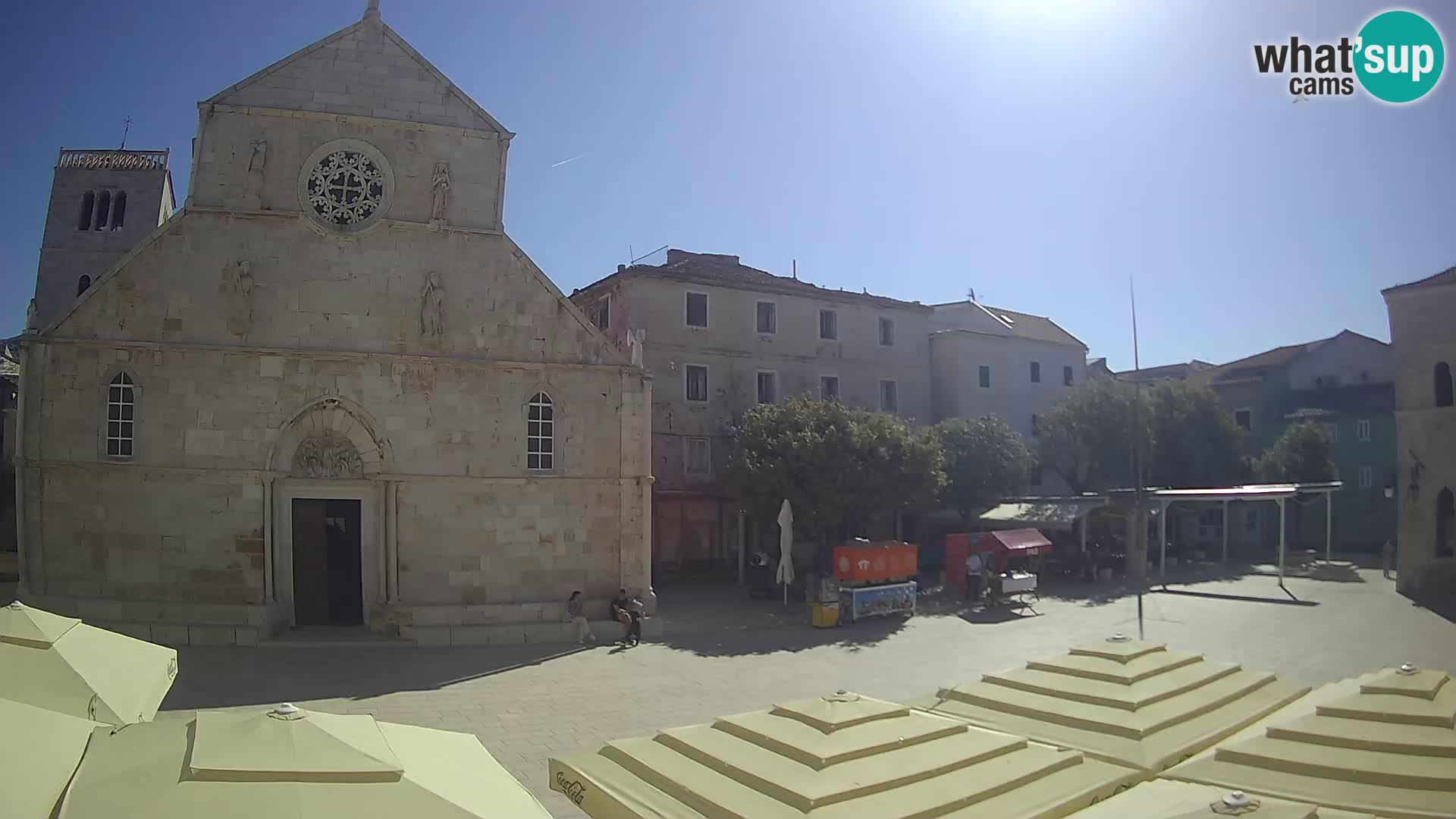 Pag live cam – Place principale et église de Sainte-Marie