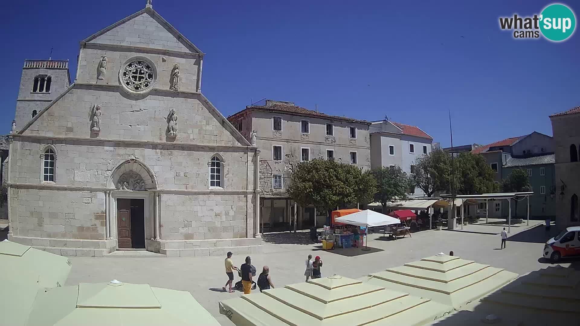 Pag live cam – Place principale et église de Sainte-Marie