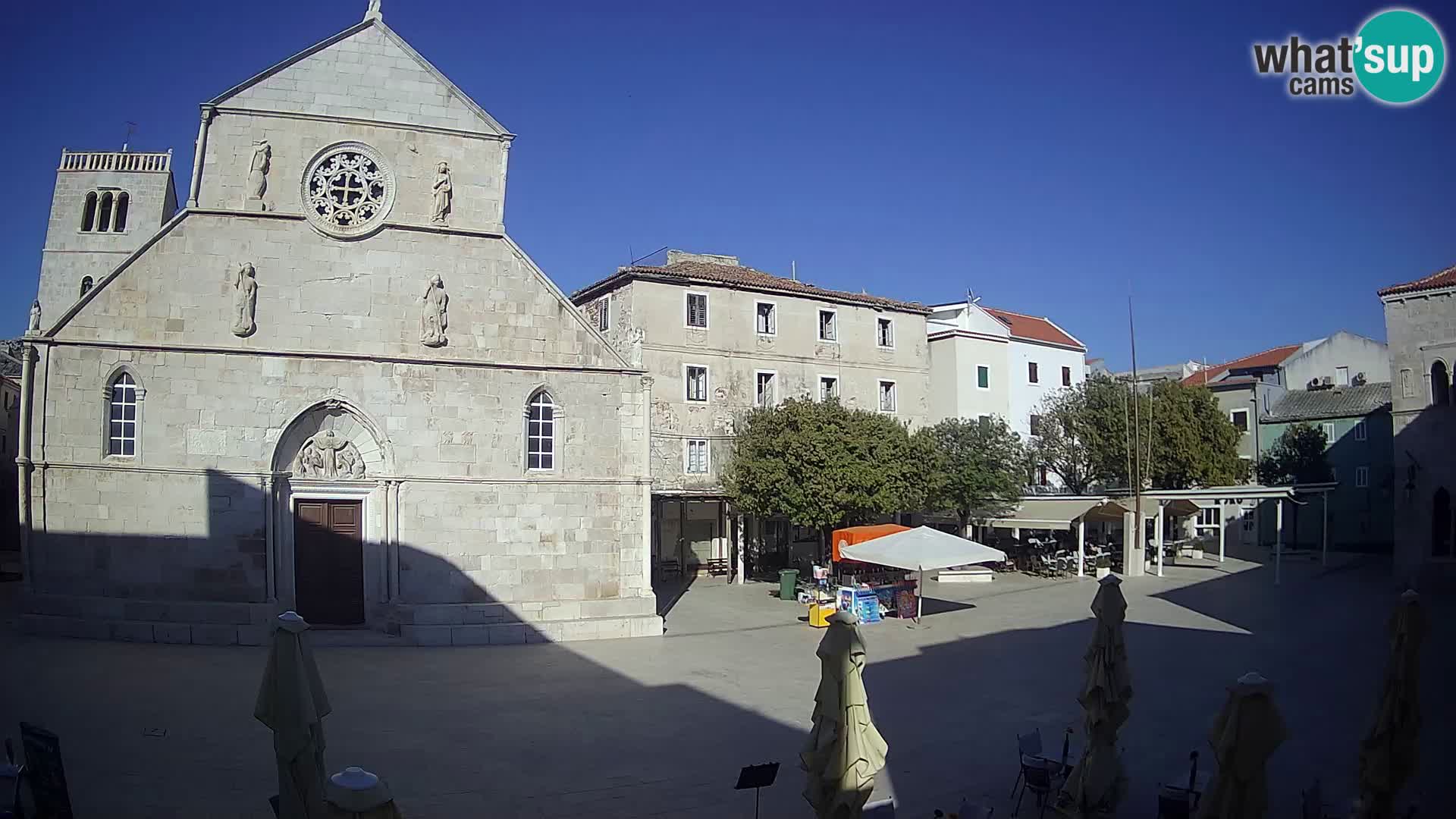 Pag livecam – piazza principale e la basilica di Santa María