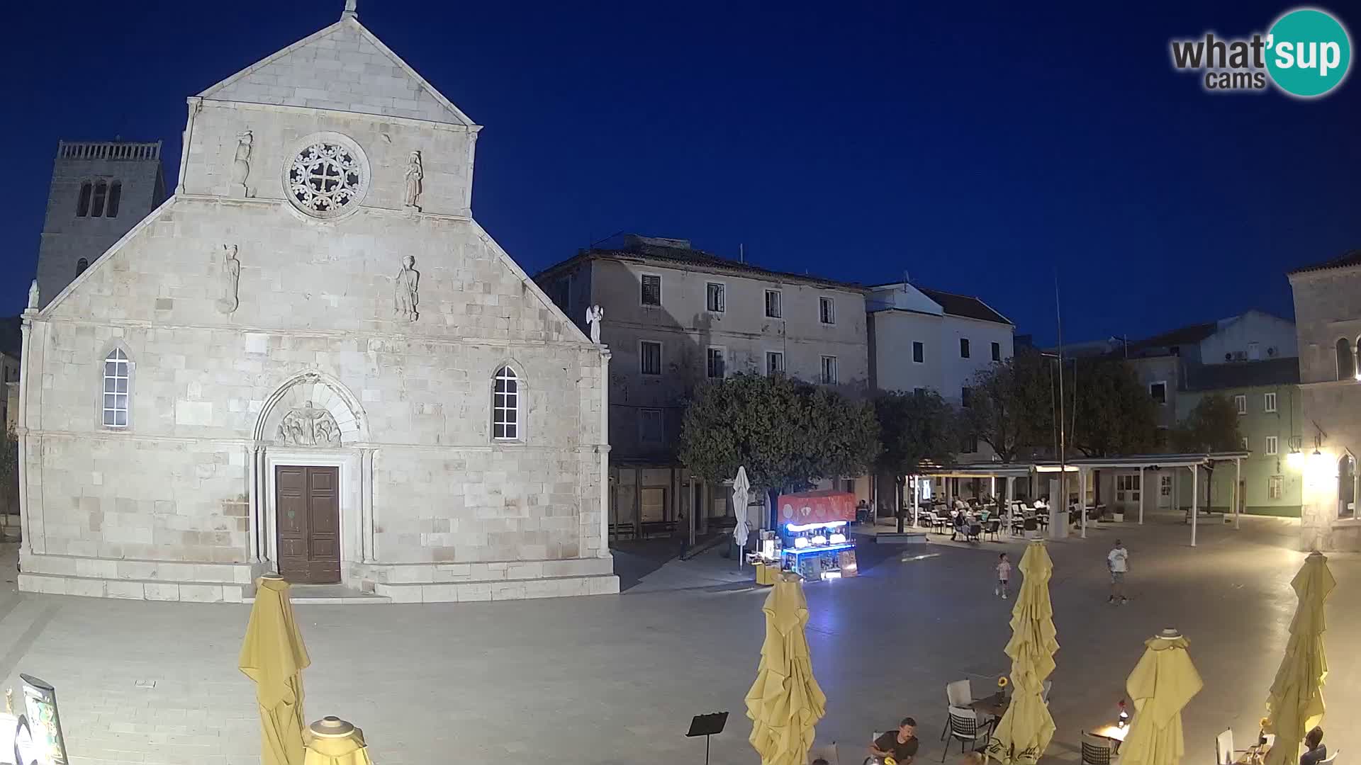 Pag live cam – Place principale et église de Sainte-Marie