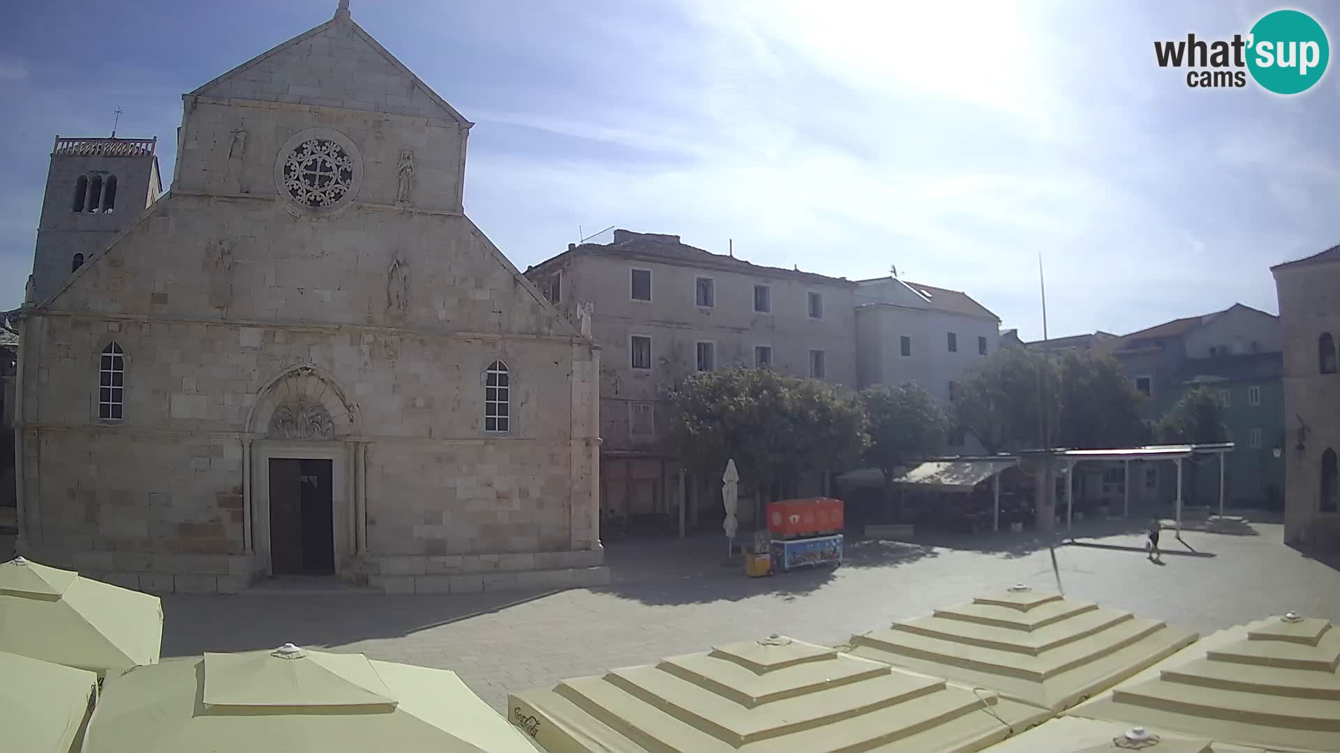 Pag livecam – piazza principale e la basilica di Santa María