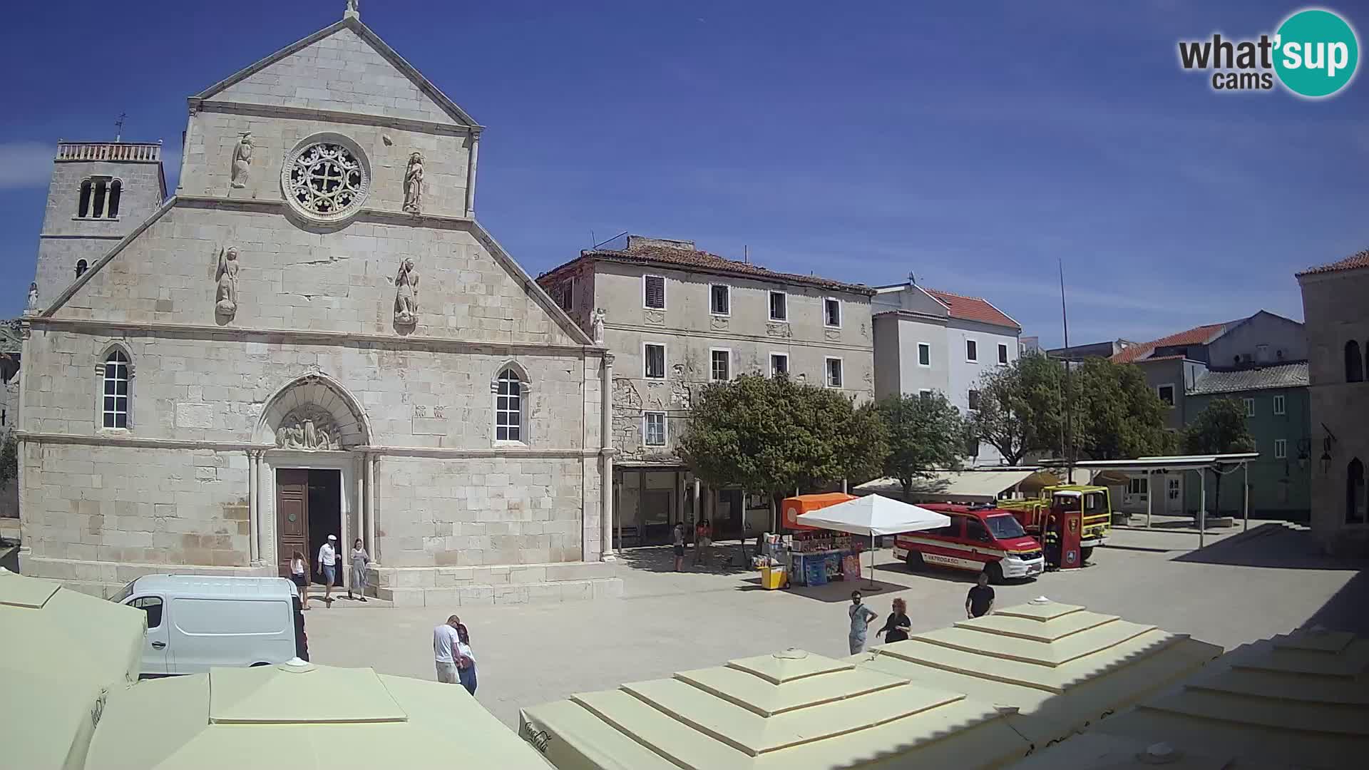 Pag livecam – piazza principale e la basilica di Santa María