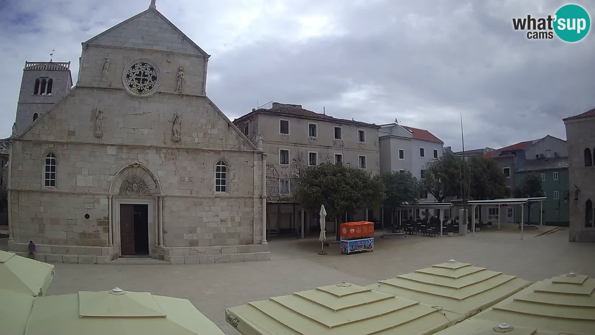Pag live cam – Place principale et église de Sainte-Marie