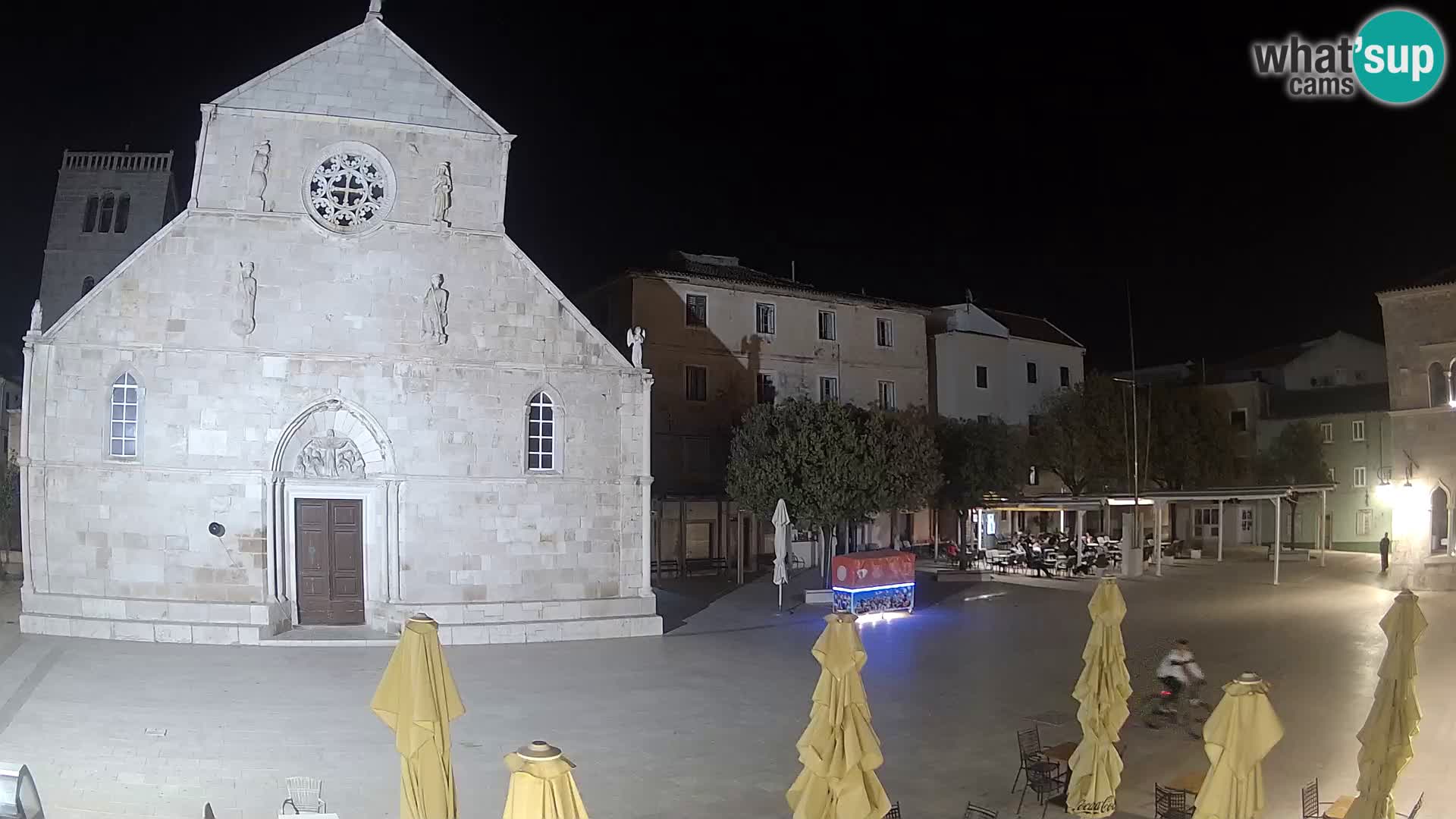 Pag livecam – piazza principale e la basilica di Santa María