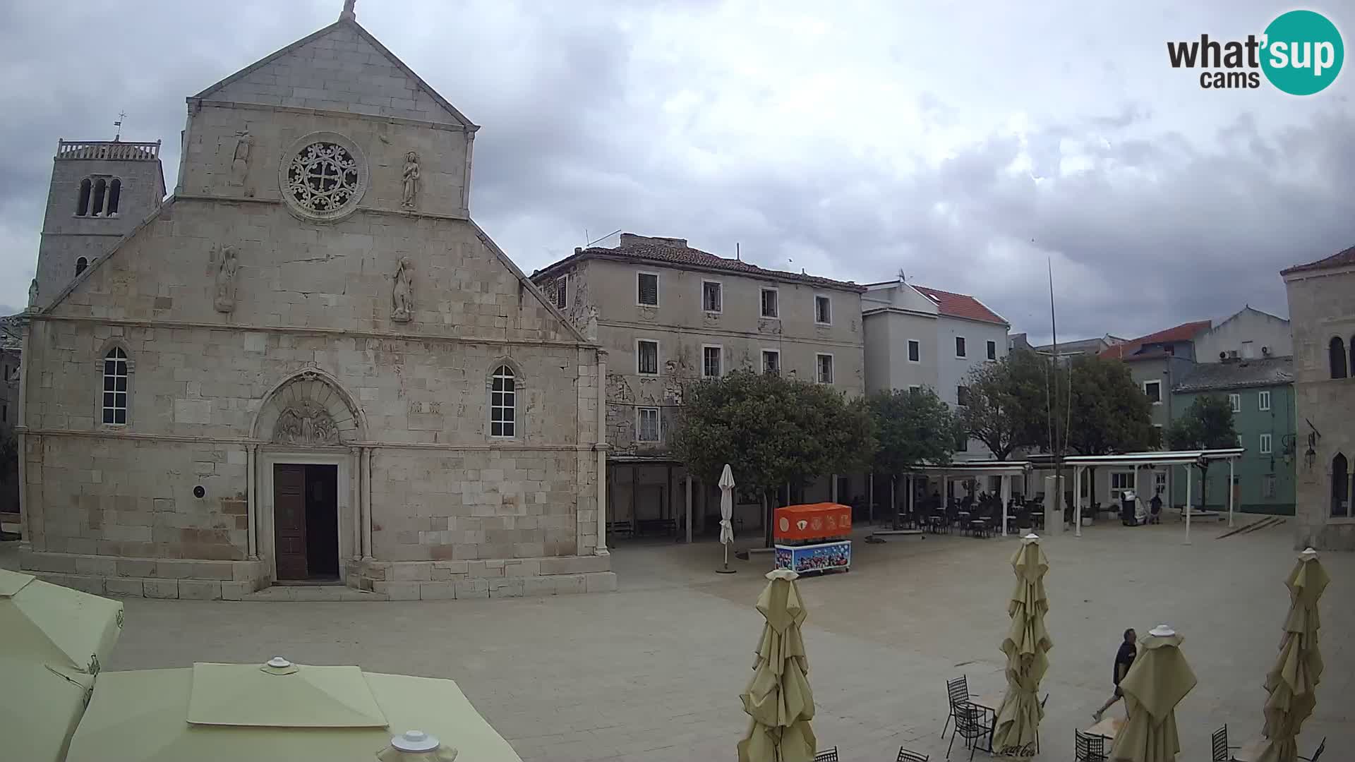 Pag livecam – piazza principale e la basilica di Santa María