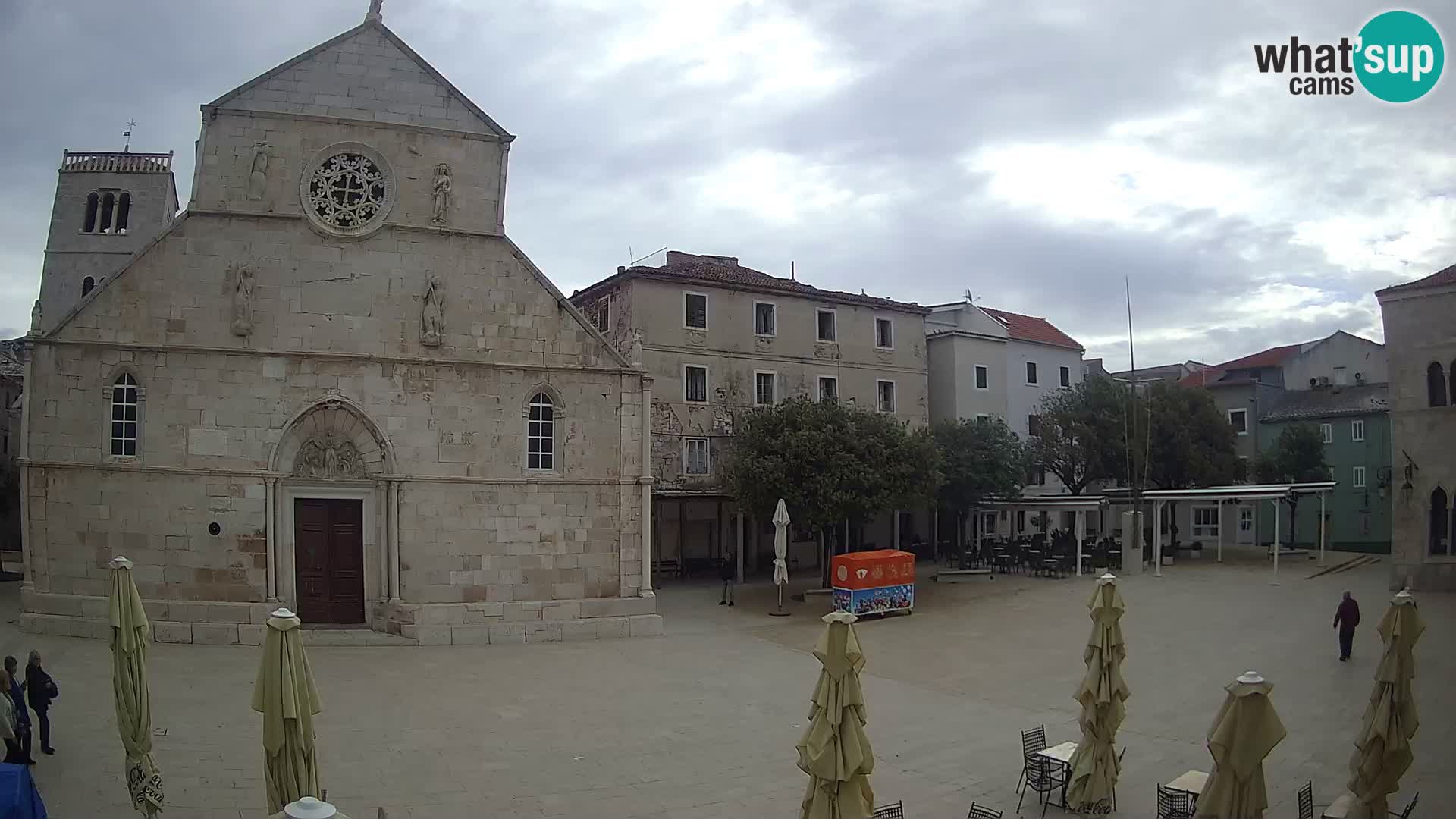 Pag livecam – piazza principale e la basilica di Santa María