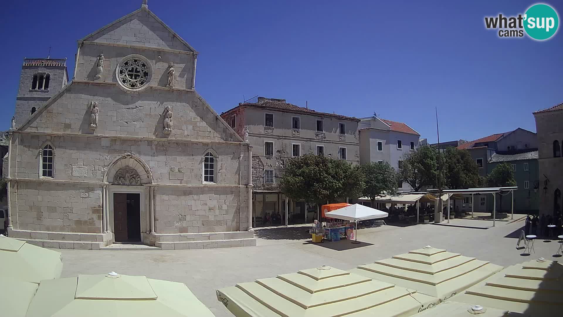 Pag livecam – piazza principale e la basilica di Santa María