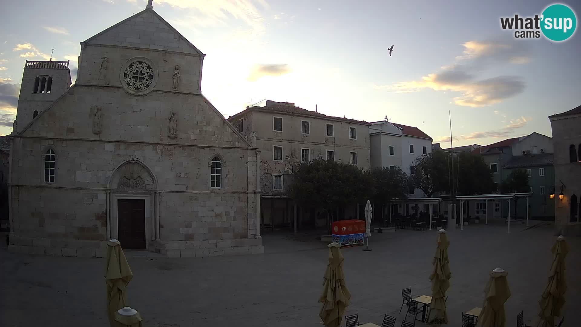 Pag live cam – Place principale et église de Sainte-Marie