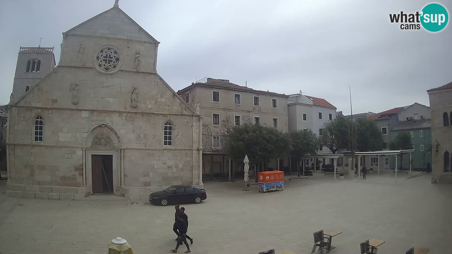 Pag livecam – piazza principale e la basilica di Santa María