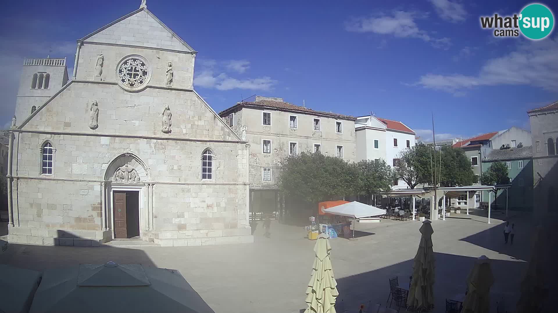 Pag live cam – Place principale et église de Sainte-Marie