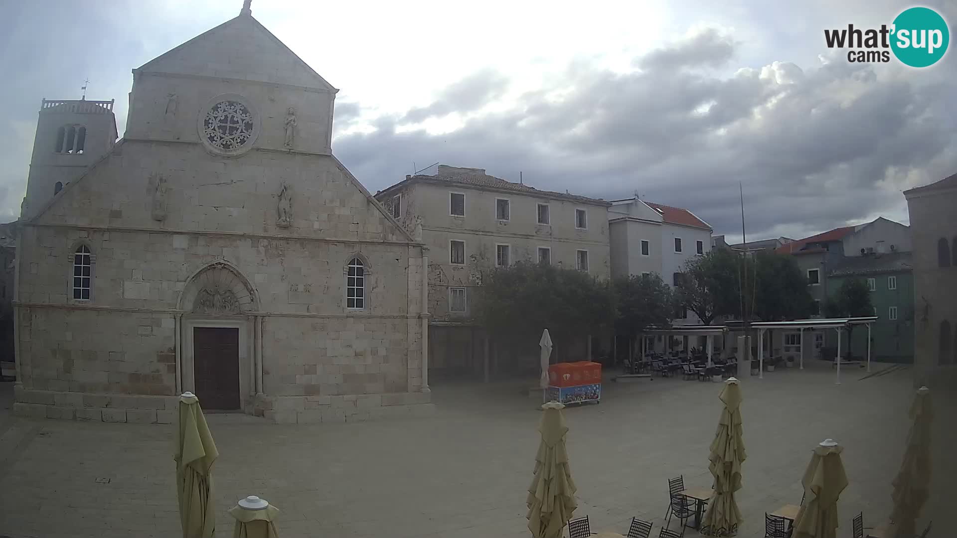 Pag live cam – Place principale et église de Sainte-Marie