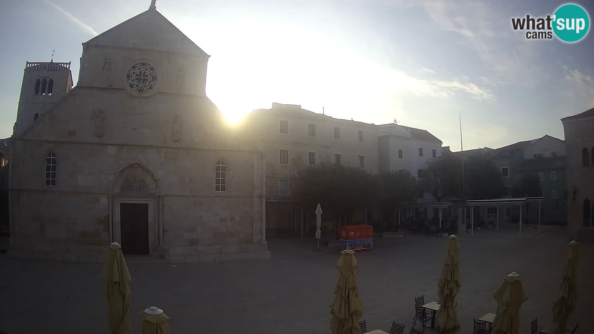 Pag livecam – piazza principale e la basilica di Santa María