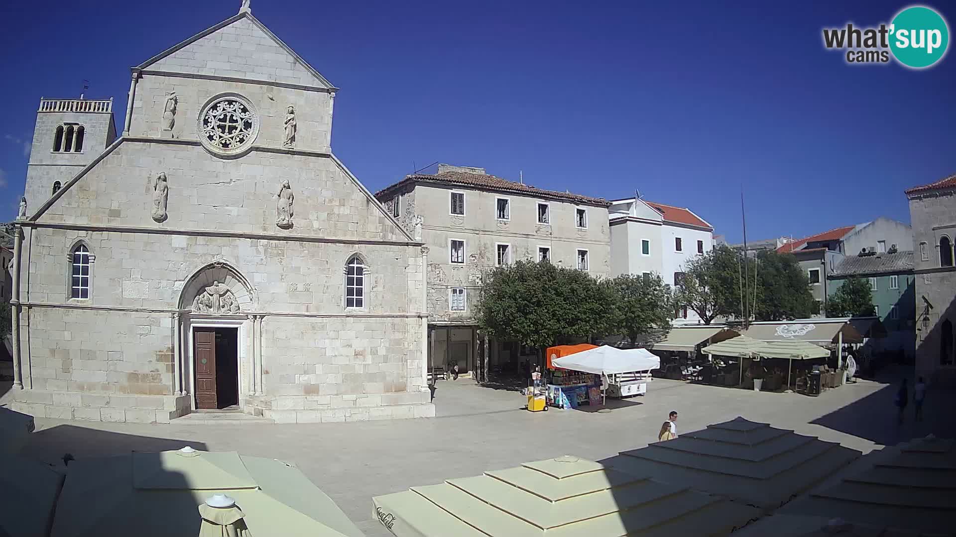 Pag livecam – piazza principale e la basilica di Santa María
