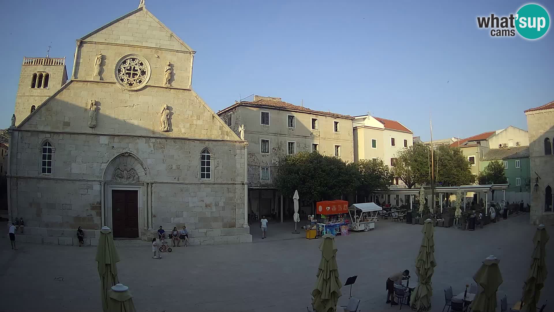 Pag live cam – Place principale et église de Sainte-Marie