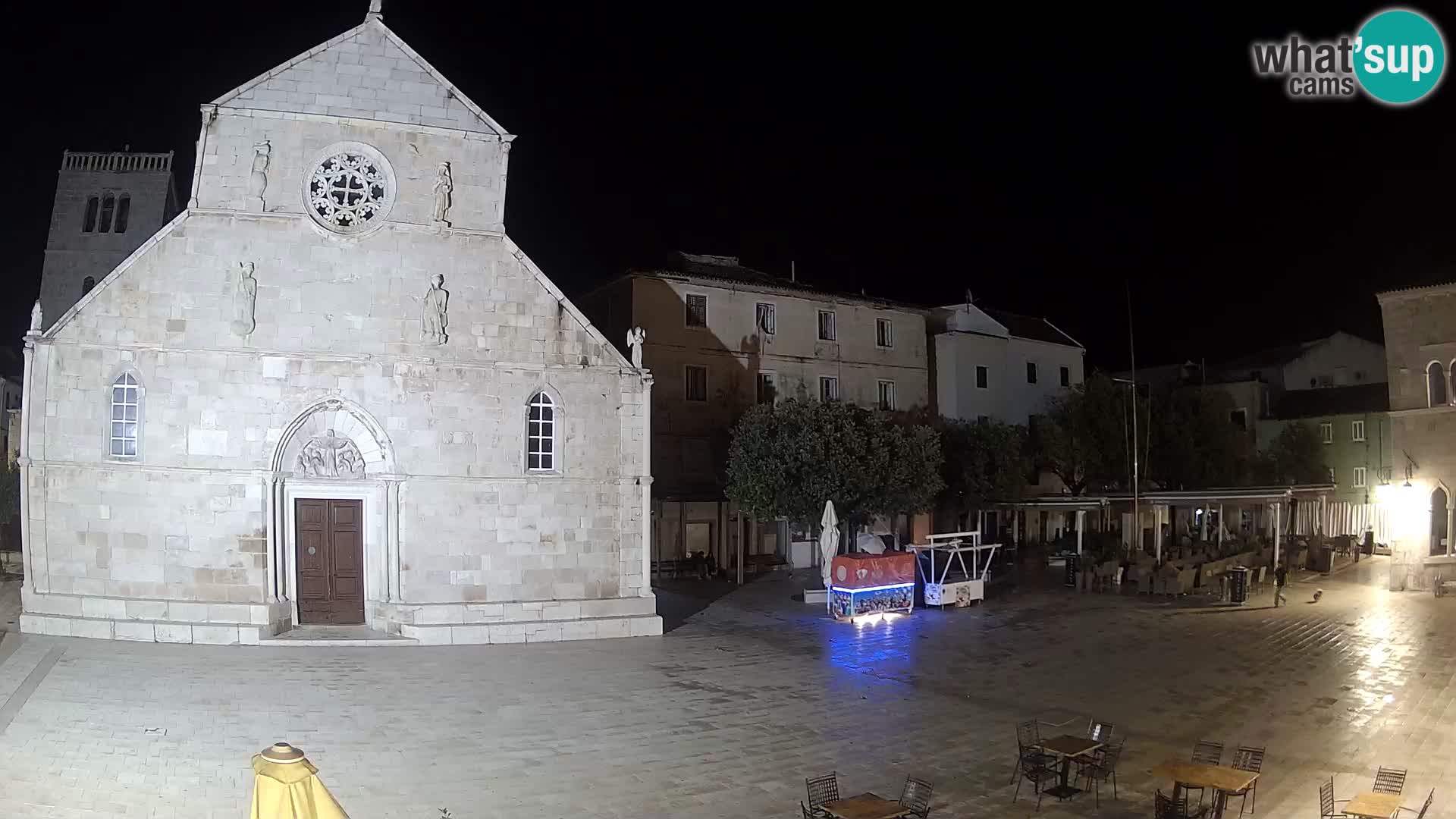 Pag livecam – piazza principale e la basilica di Santa María