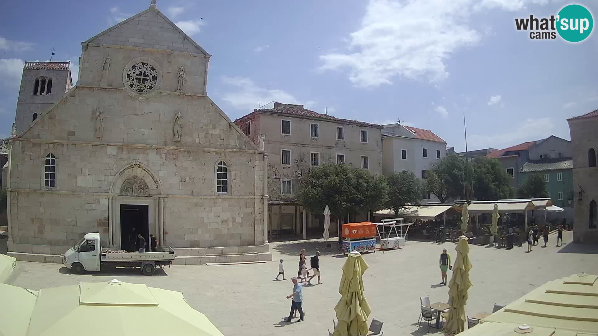 Pag livecam – piazza principale e la basilica di Santa María