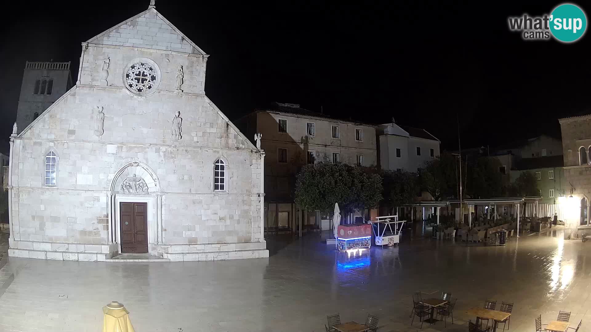 Pag live cam – Place principale et église de Sainte-Marie