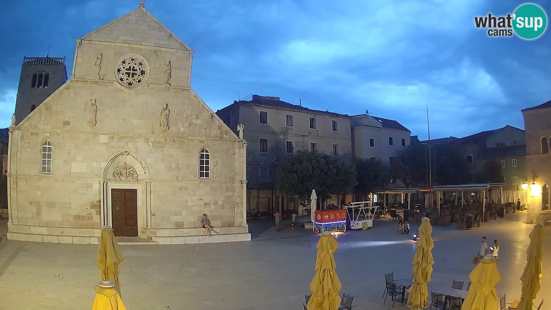 Spletna kamera Pag – Glavni trg in cerkev sv Marije